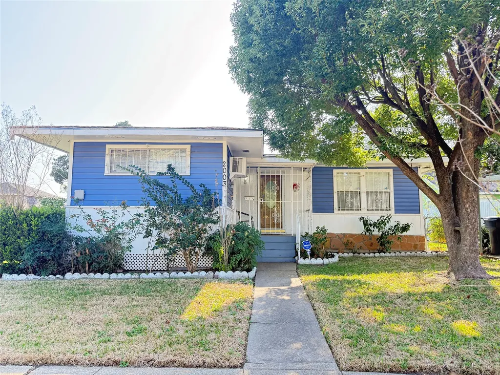 2003 Alta Vista Street Houston TX 77023