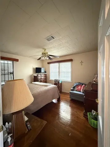 2003 Alta Vista Street Houston TX 77023