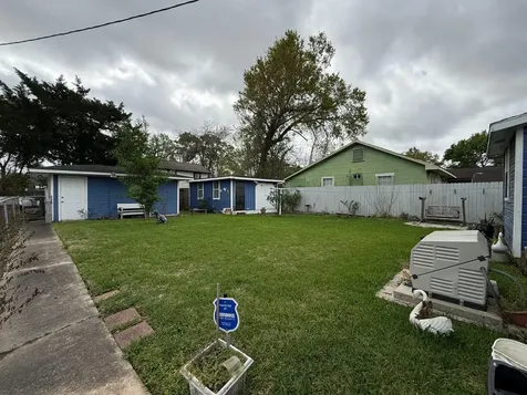 2003 Alta Vista Street Houston TX 77023