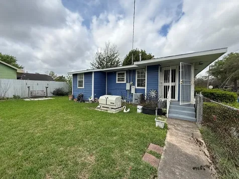 2003 Alta Vista Street Houston TX 77023