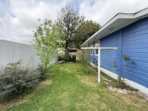 2003 Alta Vista Street Houston TX 77023