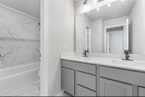 8046 Scanlan Trace Missouri City TX 77459