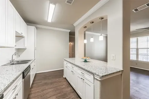 1711 Old Spanish Trail 228 Houston TX 77054