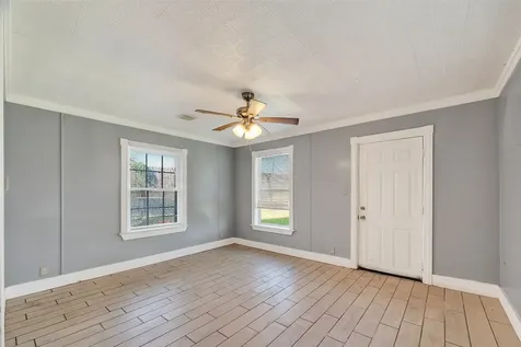 15627 Market Street Channelview TX 77530