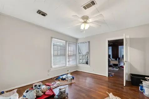15627 Market Street Channelview TX 77530