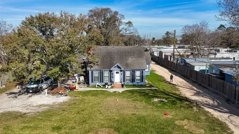 15627 Market Street Channelview TX 77530