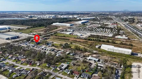 15627 Market Street Channelview TX 77530
