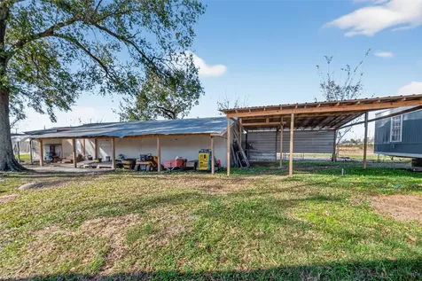 15627 Market Street Channelview TX 77530