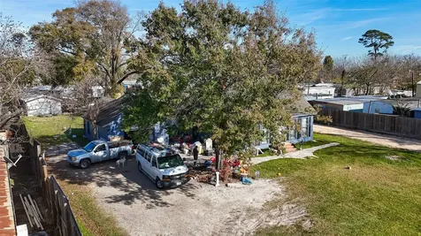 15627 Market Street Channelview TX 77530