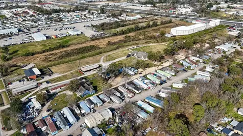 15627 Market Street Channelview TX 77530