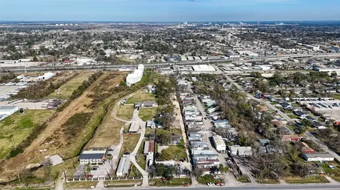 15627 Market Street Channelview TX 77530