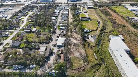 15627 Market Street Channelview TX 77530