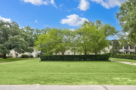 717 Garden Oaks Boulevard Houston TX 77018