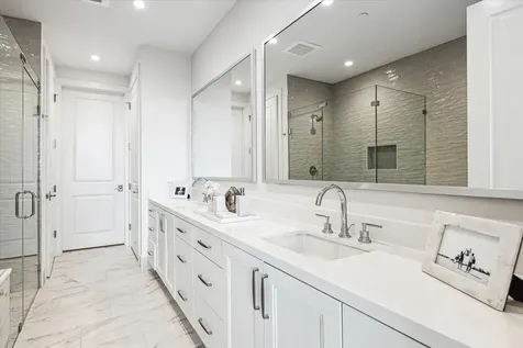 5656 San Felipe Street 603 Houston TX 77056