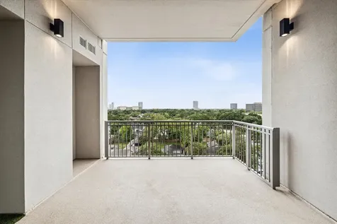 5656 San Felipe Street 603 Houston TX 77056