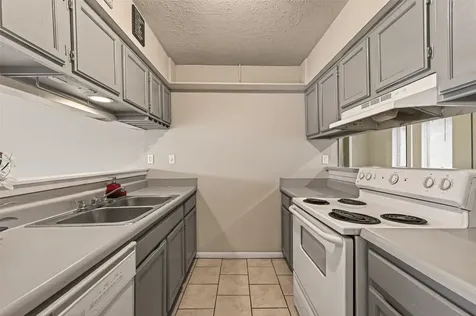 7515 Londres Drive Houston TX 77083