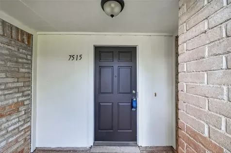 7515 Londres Drive Houston TX 77083