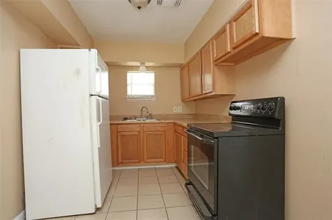 2460 W Shane Street 1 Alvin TX 77511
