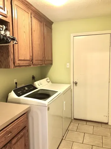 106 Stony Point Court Clute TX 77531