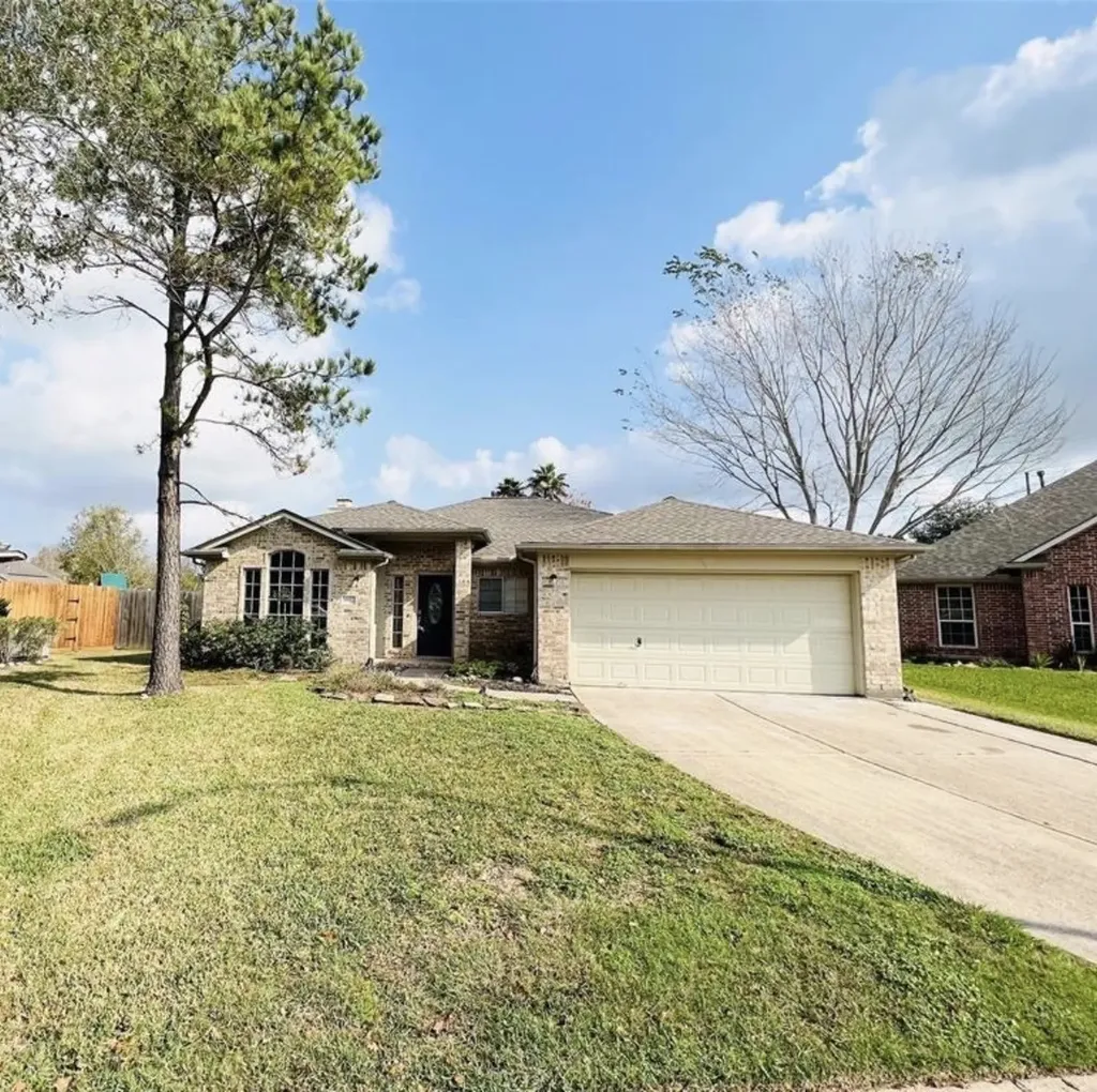 10005 W Chestnut Creek Way W Pearland TX 77584
