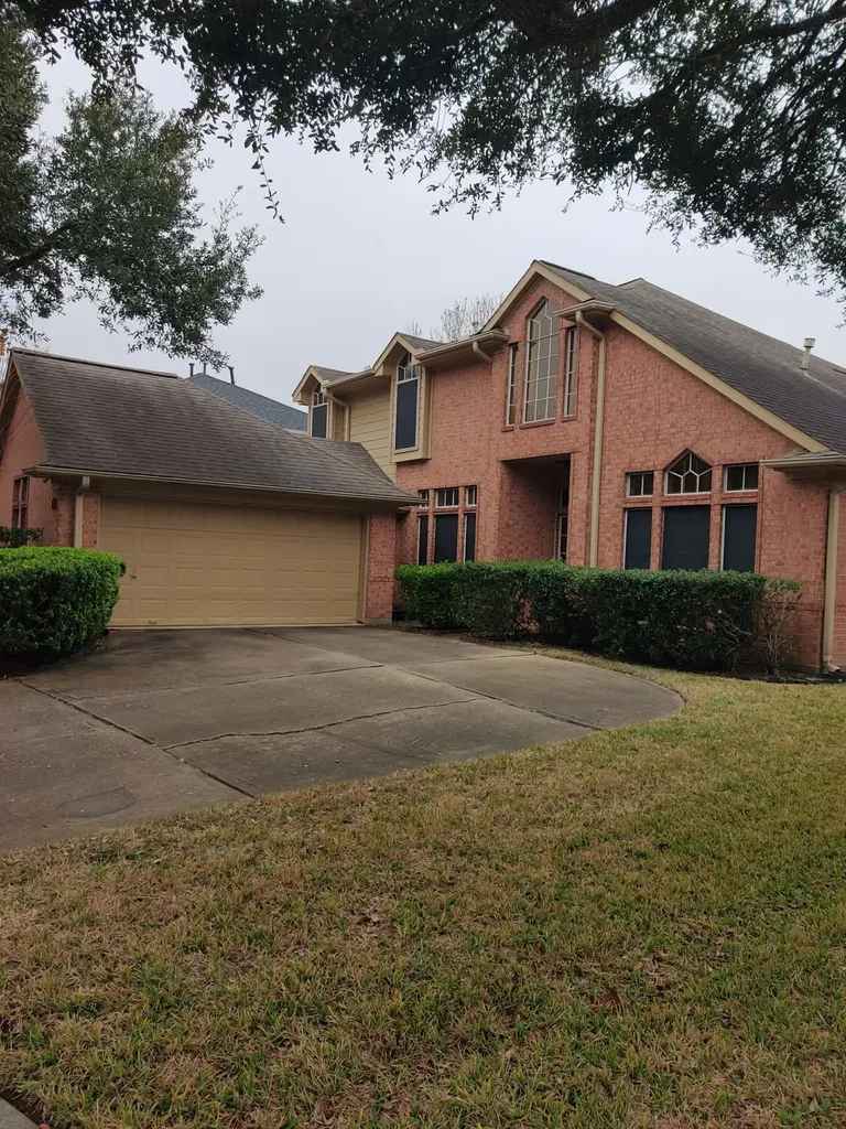 3136 Moonlit Lake Circle League City TX 77573