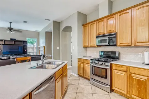 6102 Breezy Hollow Lane Katy TX 77450