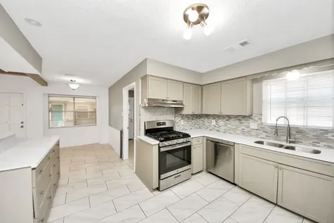 8119 Concho St Street Houston TX 77036