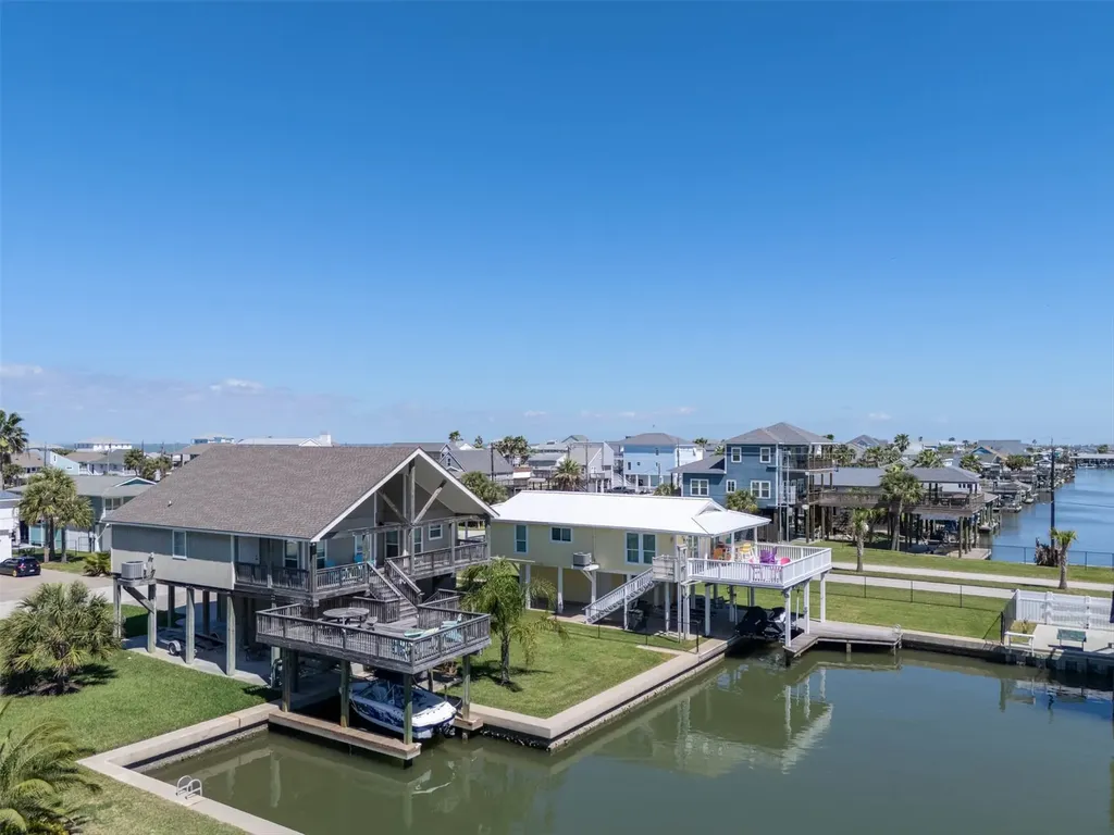 22019 Frio Drive Galveston TX 77554