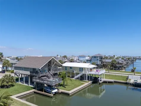 22019 Frio Drive Galveston TX 77554