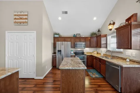 22019 Frio Drive Galveston TX 77554