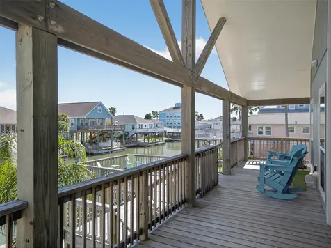 22019 Frio Drive Galveston TX 77554