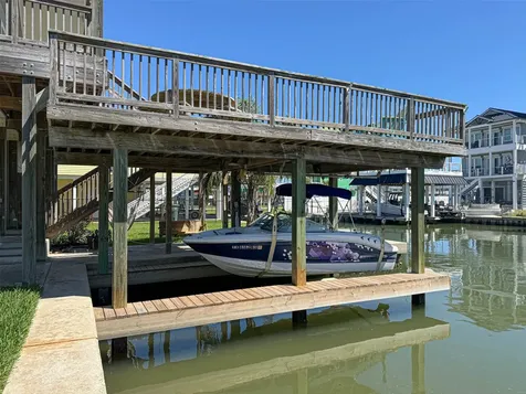 22019 Frio Drive Galveston TX 77554