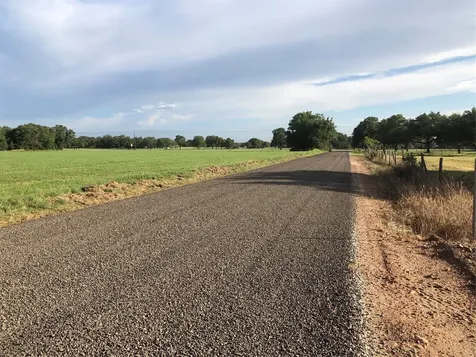 Lot 7 Pvt 1672 Hallettsville TX 77964