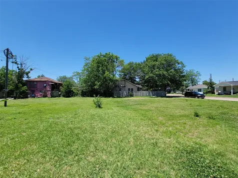 3107 Wisconsin Street Baytown TX 77520