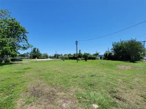 3107 Wisconsin Street Baytown TX 77520