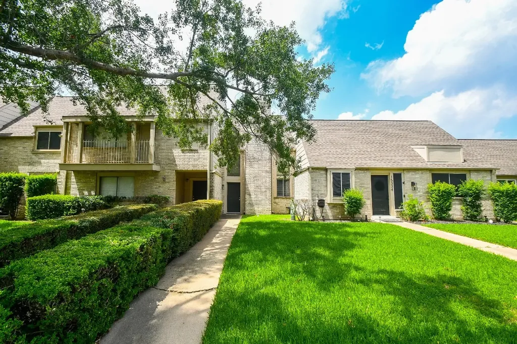 15336 W Little York Road 208 Houston TX 77084