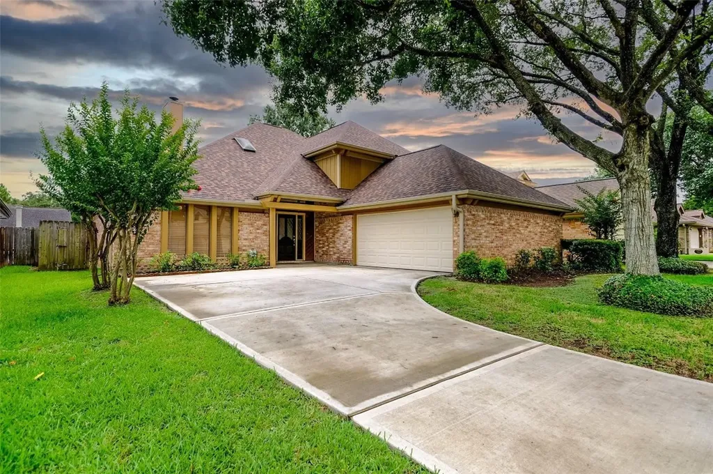 2520 Hadley Circle Sugar Land TX 77478