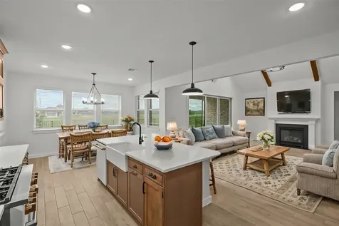 12402 Old Fashion Circle Mont Belvieu TX 77535