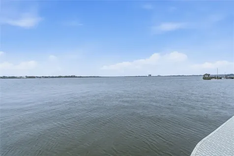 208 Yacht Club Lane 208 Seabrook TX 77586