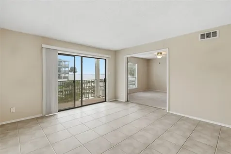 208 Yacht Club Lane 208 Seabrook TX 77586
