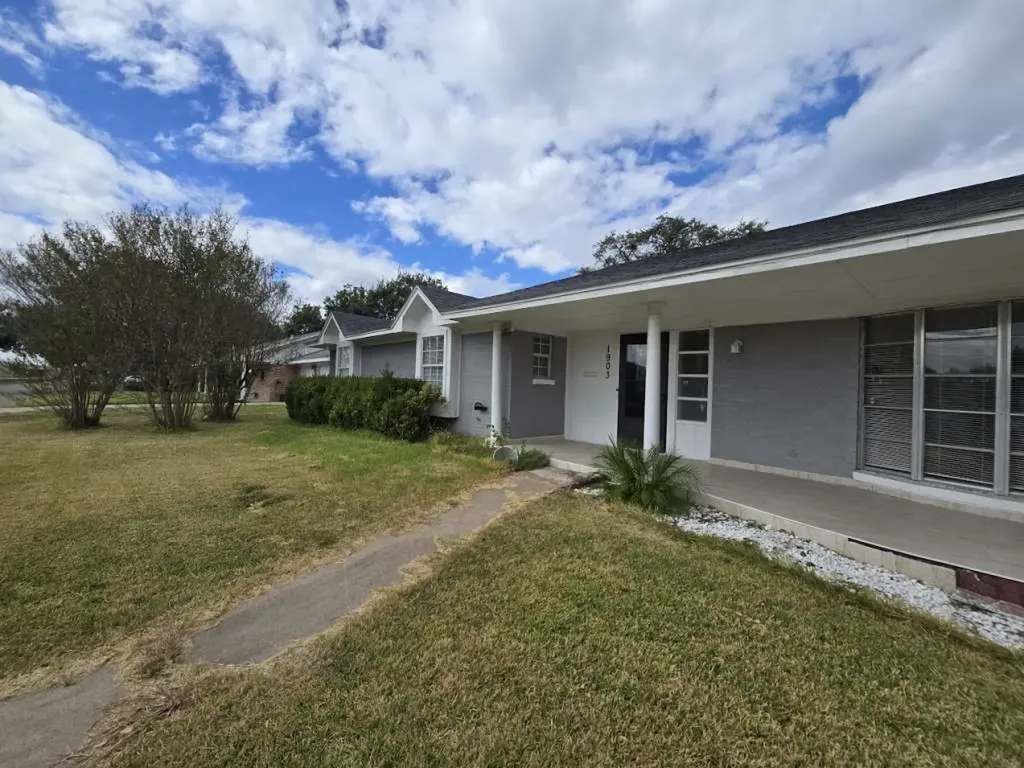 1903 Britton Street Baytown TX 77520