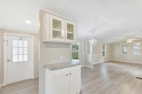 518 Elena Lane Highlands TX 77562