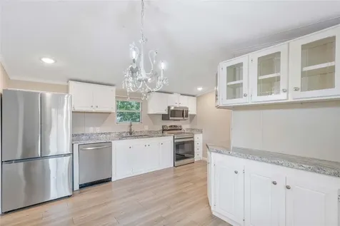 518 Elena Lane Highlands TX 77562