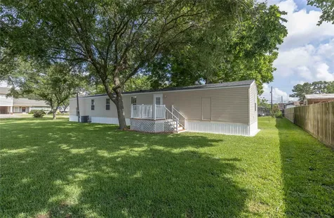 518 Elena Lane Highlands TX 77562
