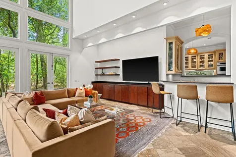 64 Saddlebrook Lane Houston TX 77024