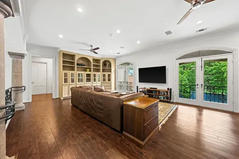64 Saddlebrook Lane Houston TX 77024