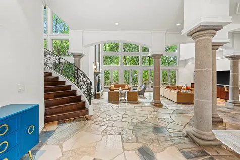 64 Saddlebrook Lane Houston TX 77024