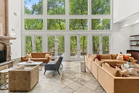 64 Saddlebrook Lane Houston TX 77024