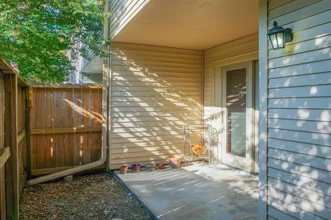 3100 Jeanetta Street 703 Houston TX 77063