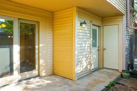 3100 Jeanetta Street 703 Houston TX 77063